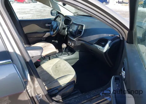 2018 Jeep Cherokee Latitude 4X4 из США, поврежденный, VIN 1C4PJMCX2JD570426